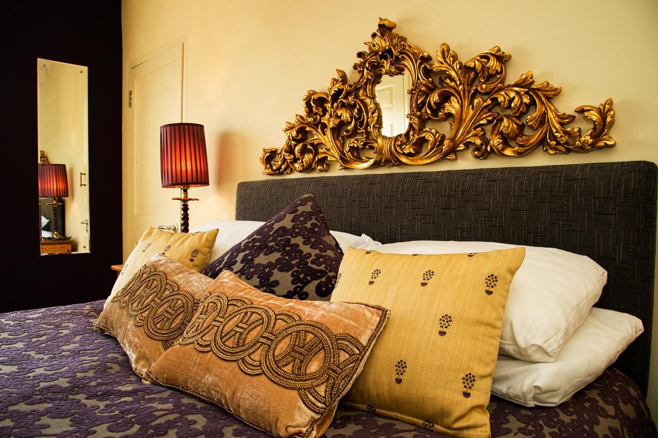 The Queens Head 4*